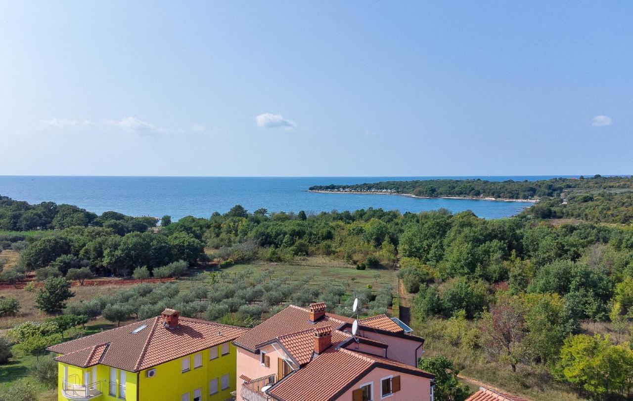 Sea View Apartment - Roberto Пореч Екстериор снимка